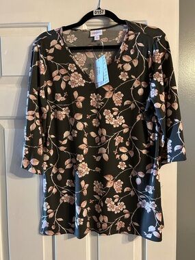 LuLaRoe V-Neck Eden Floral Top in Dark Gray and Blush